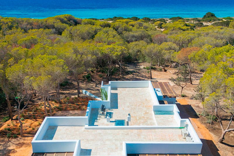 VILLA EN LA PLAYA DE MIGJORN